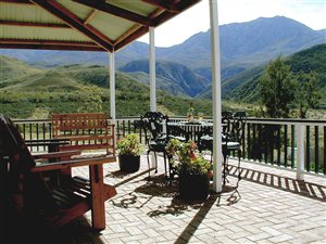 Beautiful walks and bird-watching at The Retreat at Groenfontein