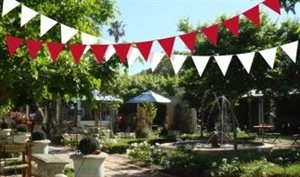 Market Monday - Late night Christmas market at Farriers