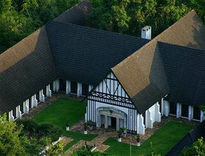 Of mad Irishmen and medieval armour - why Kilmorna Manor is a unique destination